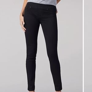 Lee Women's Classic Black Skinny Jeans